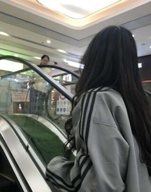 [1v1 ]《舅爱（1对1）H（糙汉民宿舅舅男主VS逃婚骚软女主）》作者：丢了幸福的猪